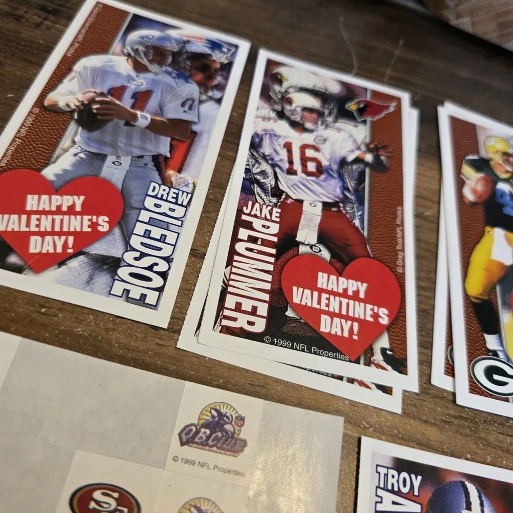 NFL Valentine's‎ Day Cards & Stickers Brett Favre Steve Young Bledsoe Lot of 9